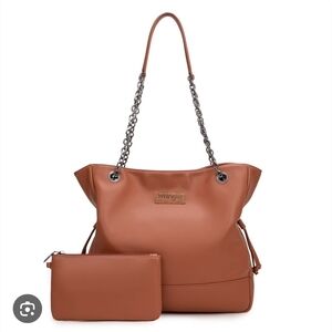 Wrangler Leather Tote in Warm Tan with Removable Pouch And Zip Pocket